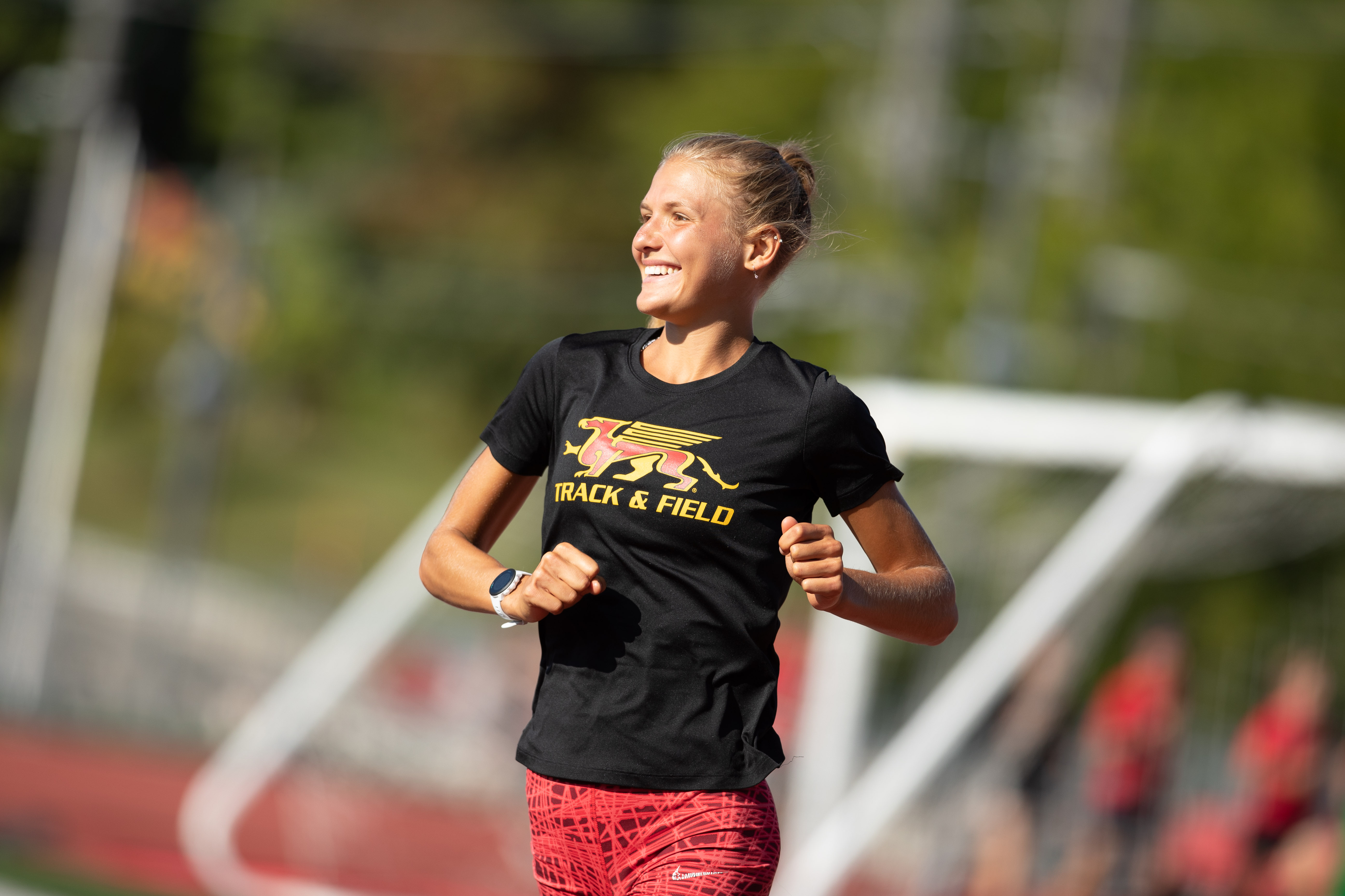 Kiana Gibson running